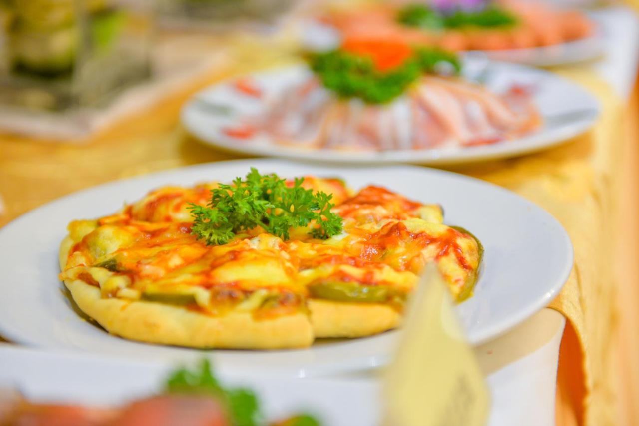 Hoang Phu Gia Hotel Bandar Ho Chi Minh Luaran gambar