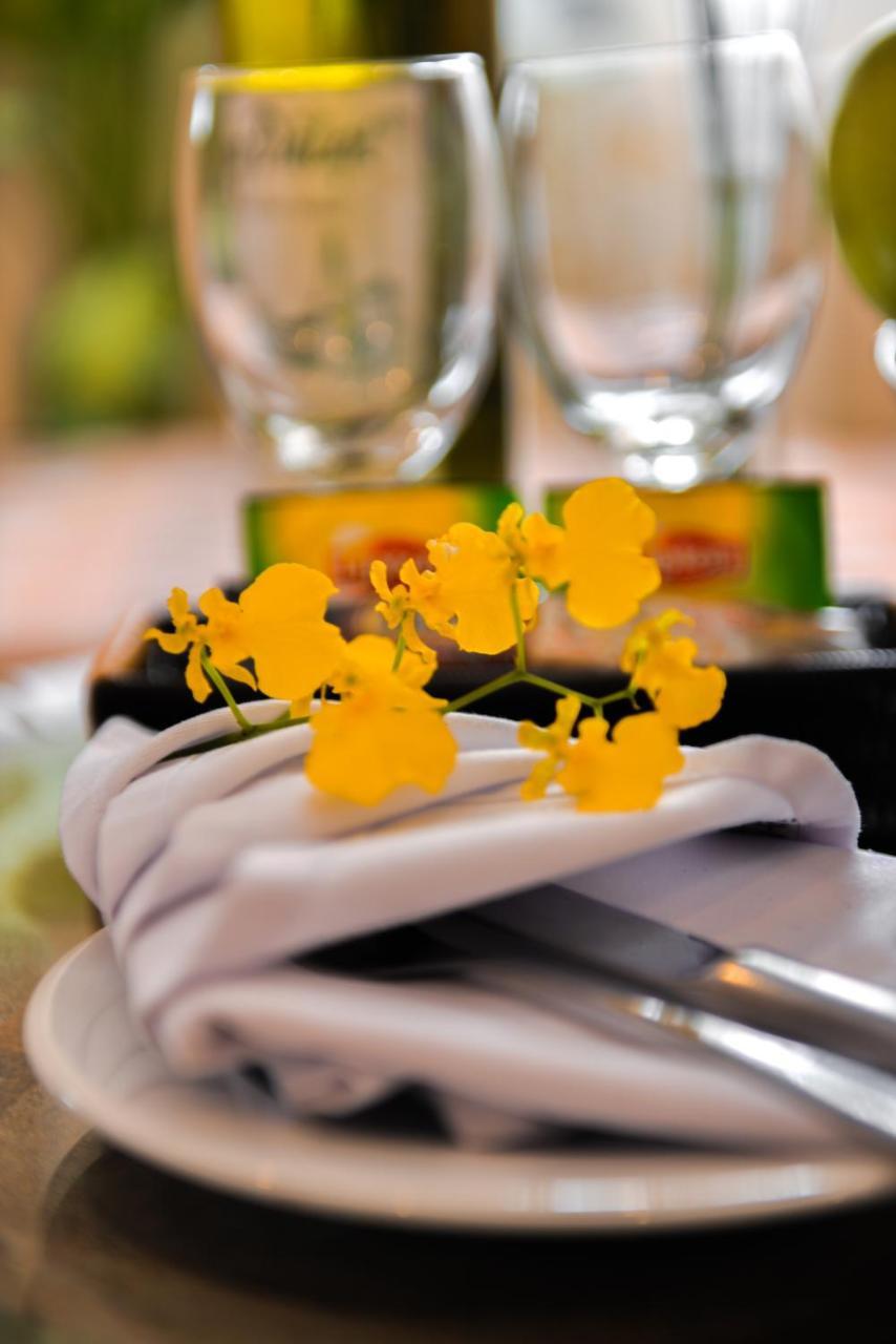 Hoang Phu Gia Hotel Bandar Ho Chi Minh Luaran gambar
